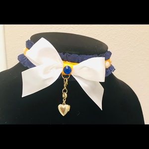 Ironheart trendy mesh navy ruffle choker